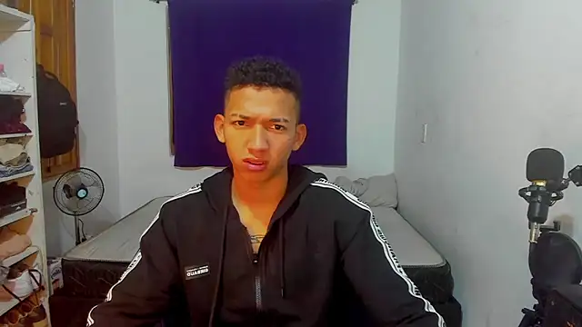 Snapshot of JuanchiT66 chatting on October 2025 03:06:01 AM JuanchiT66 online show from October 2025 03:06:01 AM