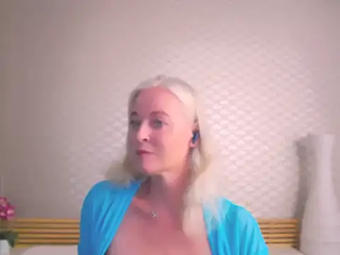 Anais Janson online show from August 2026 04:12:01 PM