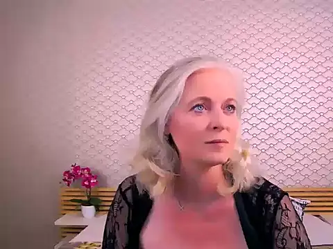 Anais Janson online show from June 2026 08:14:01 PM