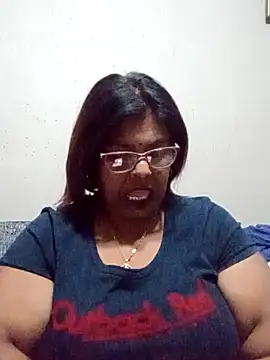 Snapshot of mileesha chatting on July 2026 06:27:02 PM mileesha online show from July 2026 06:27:02 PM