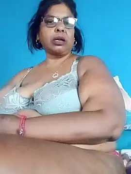 Snapshot of mileesha chatting on January 2026 08:07:01 AM mileesha online show from January 2026 08:07:01 AM