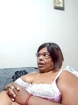 Snapshot of mileesha chatting on November 2025 08:23:02 PM mileesha online show from November 2025 08:23:02 PM