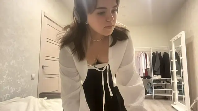 PUP PUP Sea online show from October 2025 03:38:02 PM