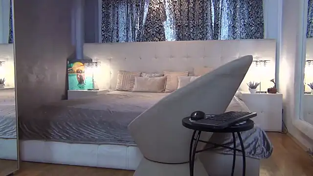 LadyValeriaXO online show from March 2026 12:29:02 PM