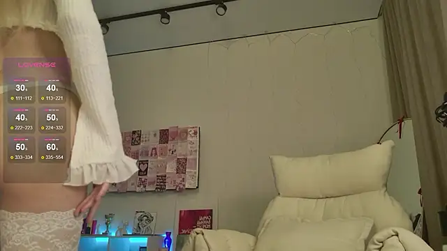 Lunainnk online show from February 2026 12:43:01 AM