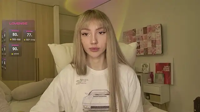 Lunainnk online show from February 2026 07:25:01 PM