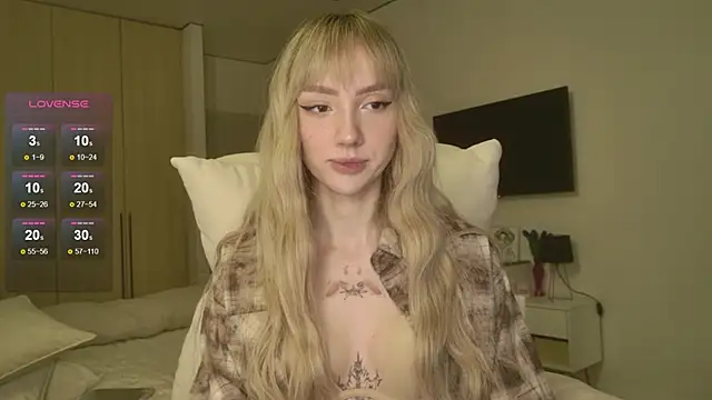 Lunainnk online show from March 2026 12:57:01 AM