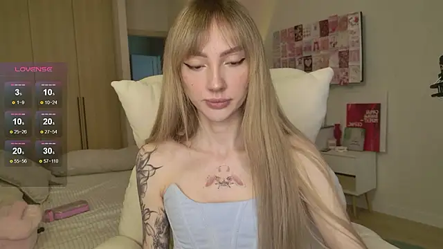 Lunainnk online show from February 2026 04:52:02 AM