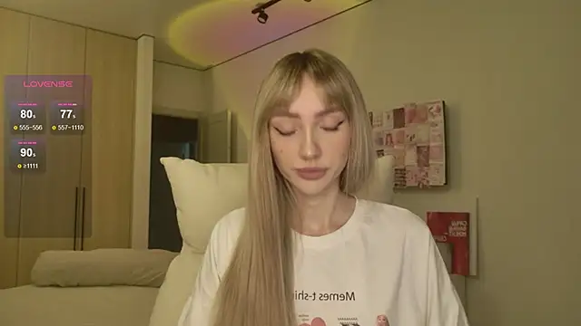 Lunainnk online show from February 2026 06:08:01 PM