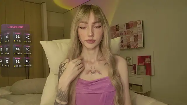 Lunainnk online show from March 2026 08:05:01 PM