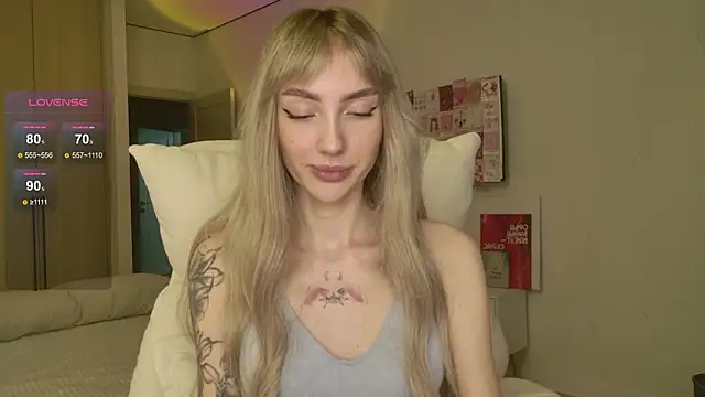 Lunainnk online show from February 2026 07:16:02 PM