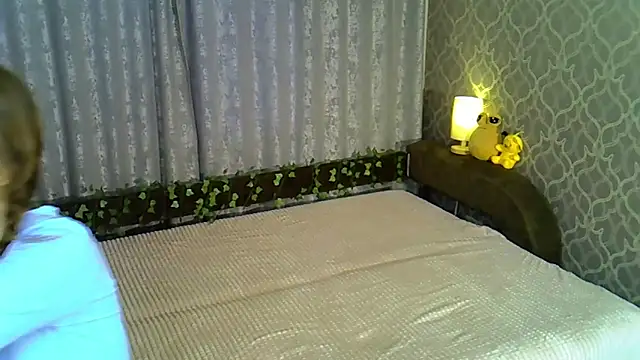 Snapshot of Little_L1ss chatting on October 2025 12:41:01 PM Little L1ss online show from October 2025 12:41:01 PM