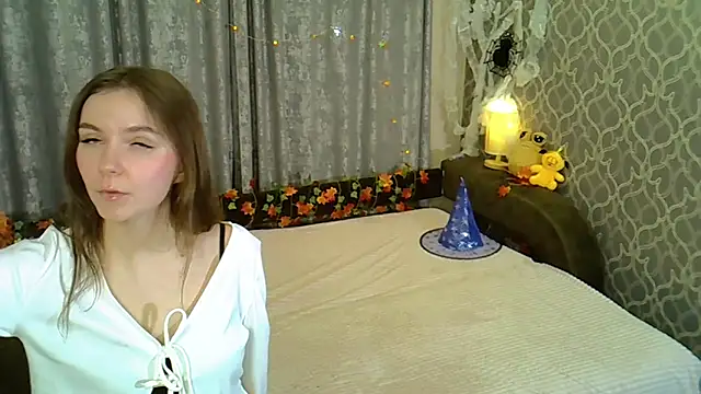 Little L1ss online show from October 2025 03:09:02 PM