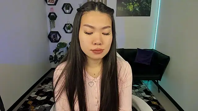 LunaPurrr online show from November 2025 01:28:01 AM