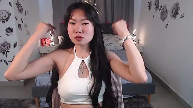 LunaPurrr online show from October 2025 01:06:02 AM