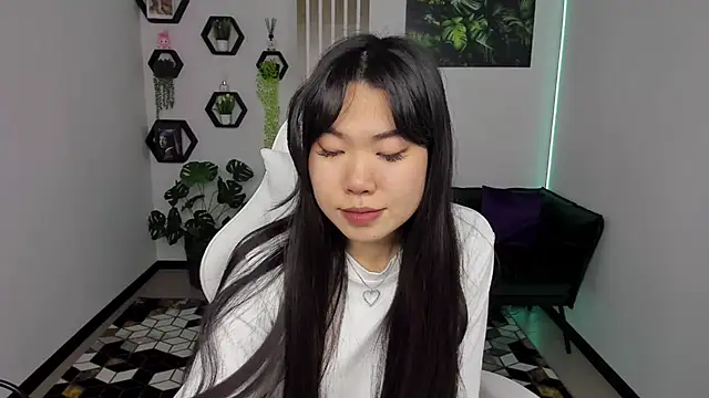 LunaPurrr online show from November 2025 01:20:02 AM