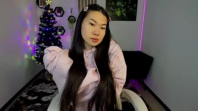 LunaPurrr online show from December 2025 12:26:02 AM