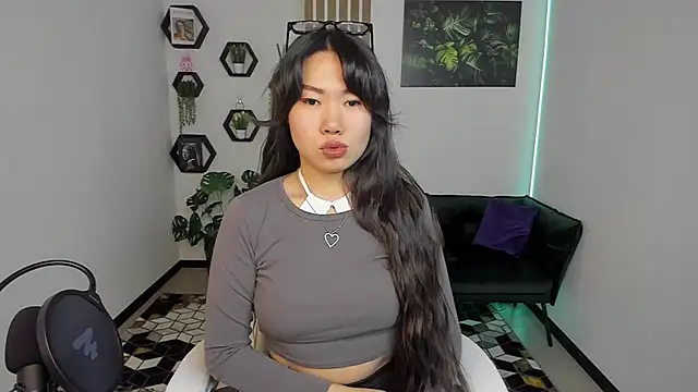 LunaPurrr online show from November 2025 01:09:02 AM