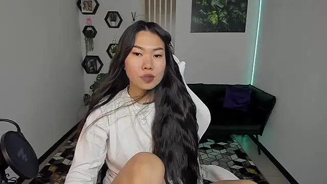 LunaPurrr online show from November 2025 01:33:02 AM