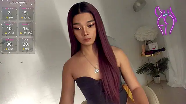 Snapshot of TrinityFucksYou chatting on November 2025 02:40:01 PM TrinityFucksYou online show from November 2025 02:40:01 PM