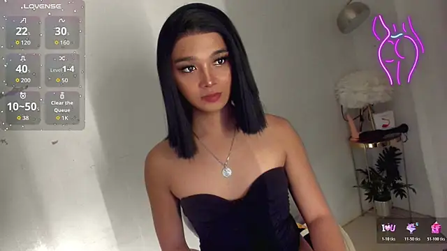 Snapshot of TrinityFucksYou chatting on December 2025 04:17:02 PM TrinityFucksYou online show from December 2025 04:17:02 PM