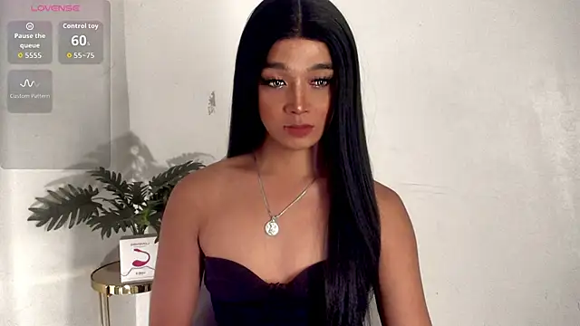 Snapshot of TrinityFucksYou chatting on September 2025 04:19:02 PM TrinityFucksYou online show from September 2025 04:19:02 PM