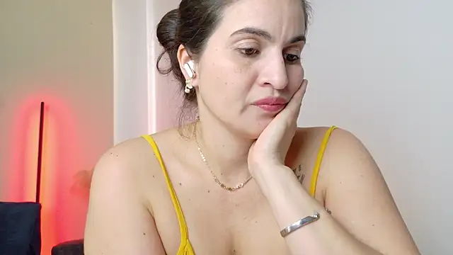 lizdevine online show from January 2026 07:12:01 PM