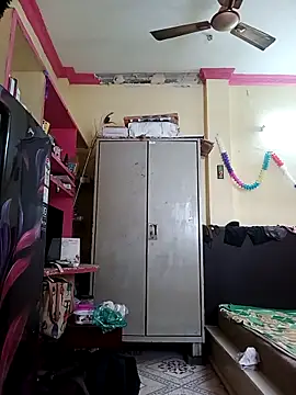 Tamilpayan09876 online show from February 2026 03:34:02 AM