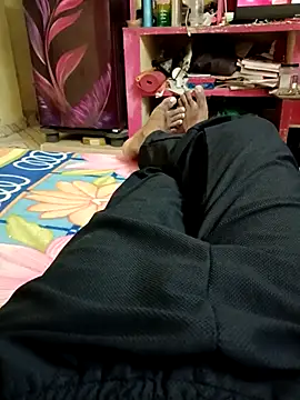 Tamilpayan09876 online show from November 2025 01:45:01 PM