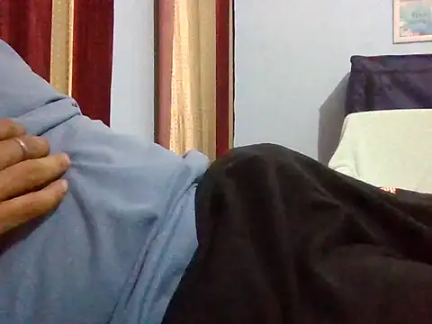 creativecommin online show from November 2025 07:18:01 PM