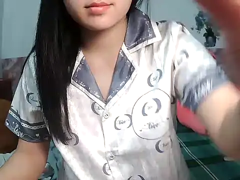 Linda-24 online show from April 2026 08:24:02 PM