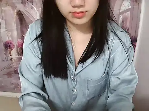 Linda-24 online show from February 2026 10:07:01 PM