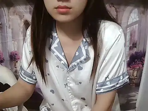 Linda-24 online show from December 2025 09:42:01 PM