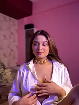 chloiedecker online show from April 2026 07:48:02 PM