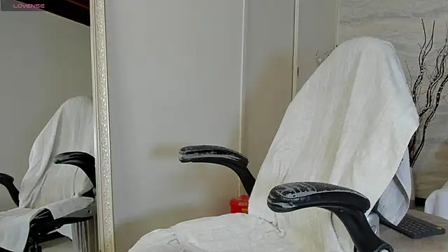 JamesDeker online show from September 2025 08:04:02 PM