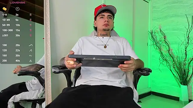 JamesDeker online show from September 2025 08:09:01 PM