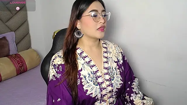 heluejamil online show from October 2025 02:04:01 PM