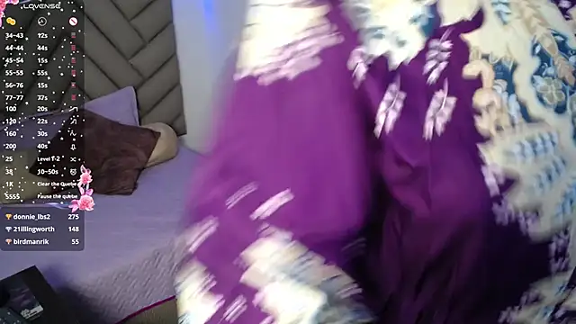 heluejamil online show from November 2025 07:45:02 AM