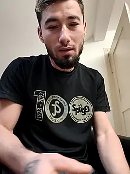 Negrila25 online show from January 2026 11:57:01 AM