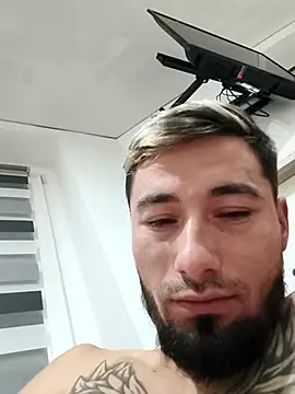 Negrila25 online show from January 2026 11:41:02 PM