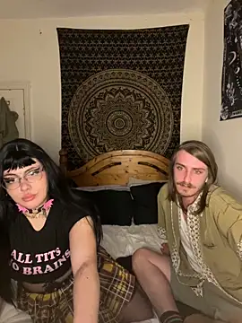 Classstrugglecutie online show from September 2025 11:38:01 AM
