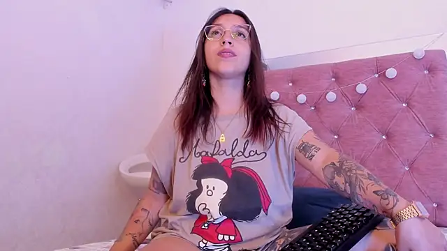 JulianaCarter online show from May 2026 07:43:01 PM