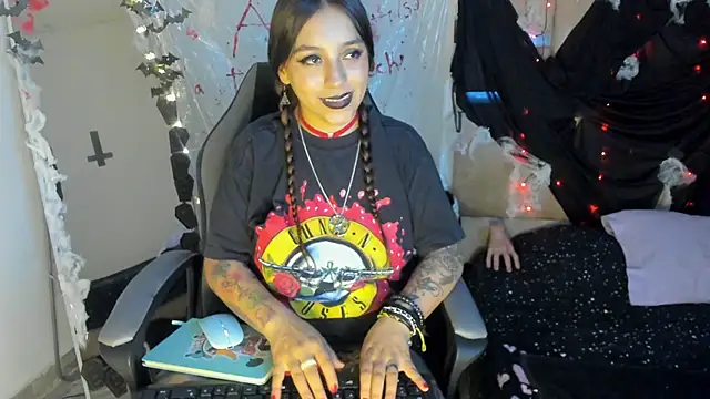 JulianaCarter online show from October 2025 07:14:02 PM