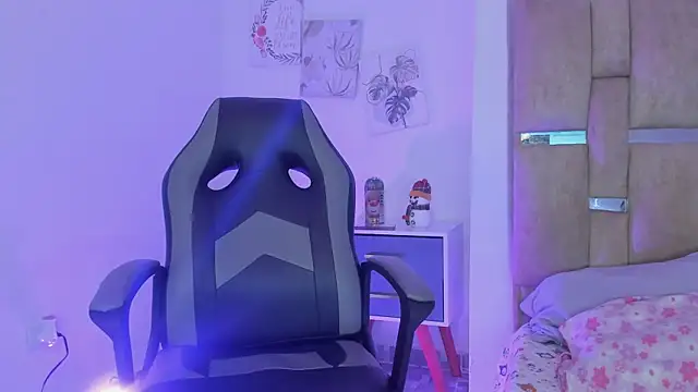 JulianaCarter online show from December 2025 08:03:01 PM