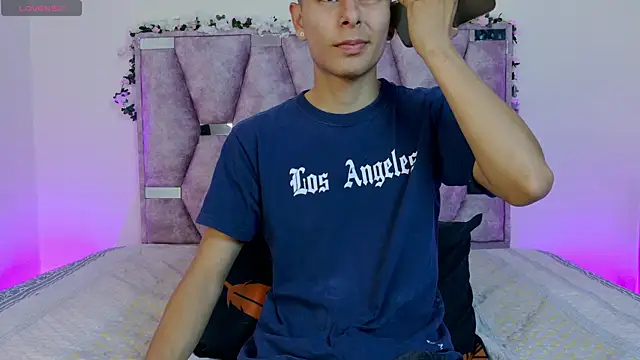 lana and liam  online show from October 2025 10:38:02 AM