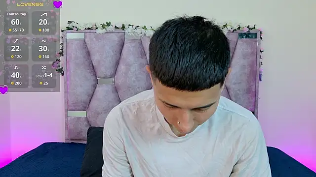 lana and liam  online show from November 2025 09:26:02 AM