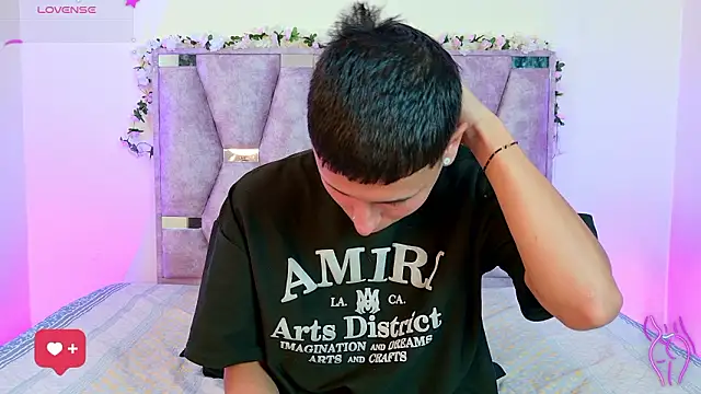 lana and liam  online show from March 2026 10:25:02 AM