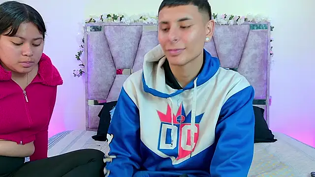 lana and liam  online show from March 2026 04:40:01 PM