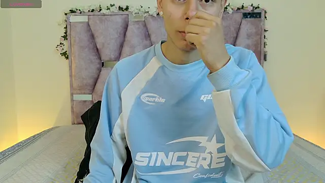 lana and liam  online show from October 2025 10:25:01 AM