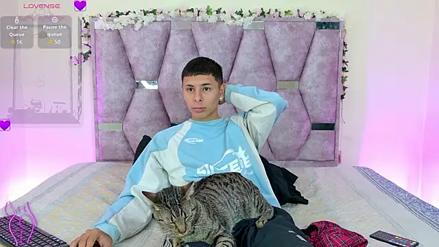 lana and liam  online show from February 2026 10:26:01 AM